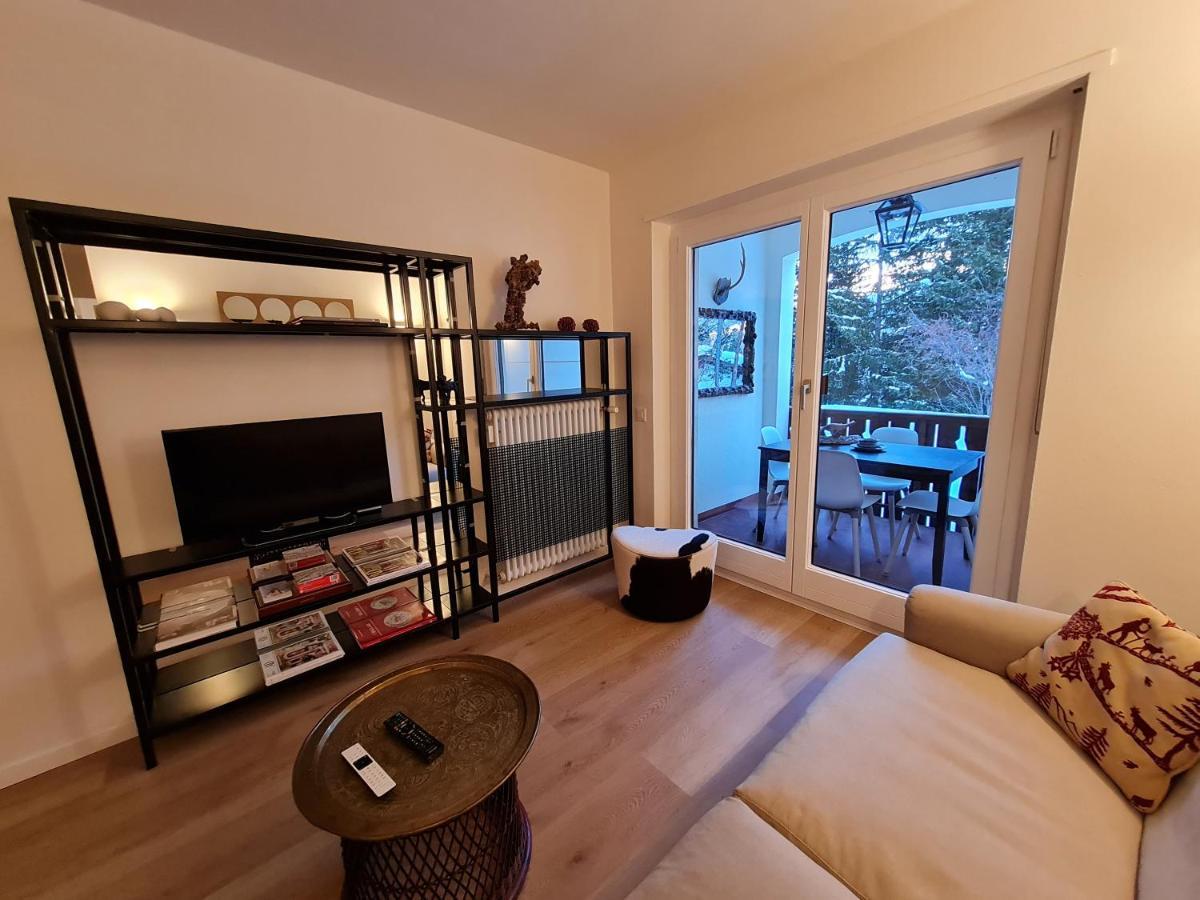 Sankt Moritz Dorf Charme Apartment 외부 사진